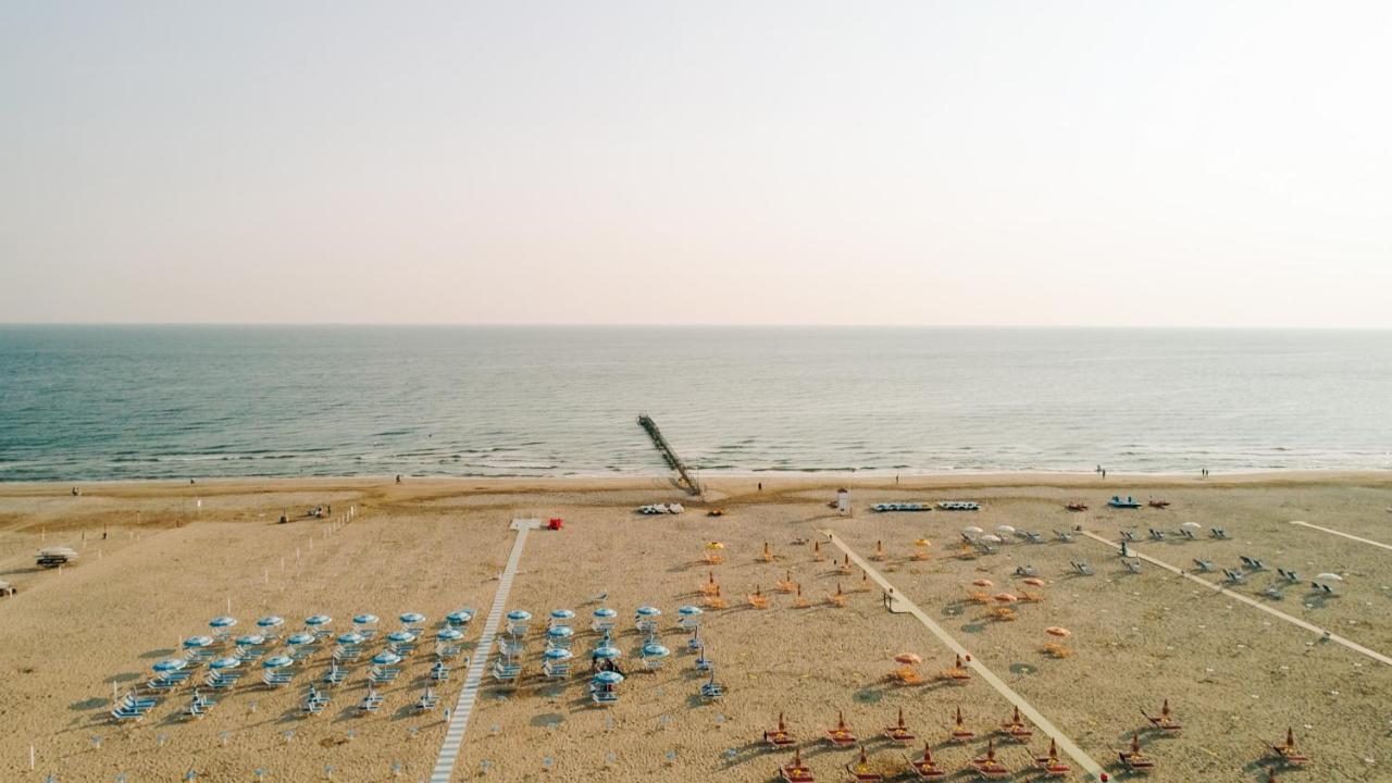 Hotel Beverly Rimini Exterior photo