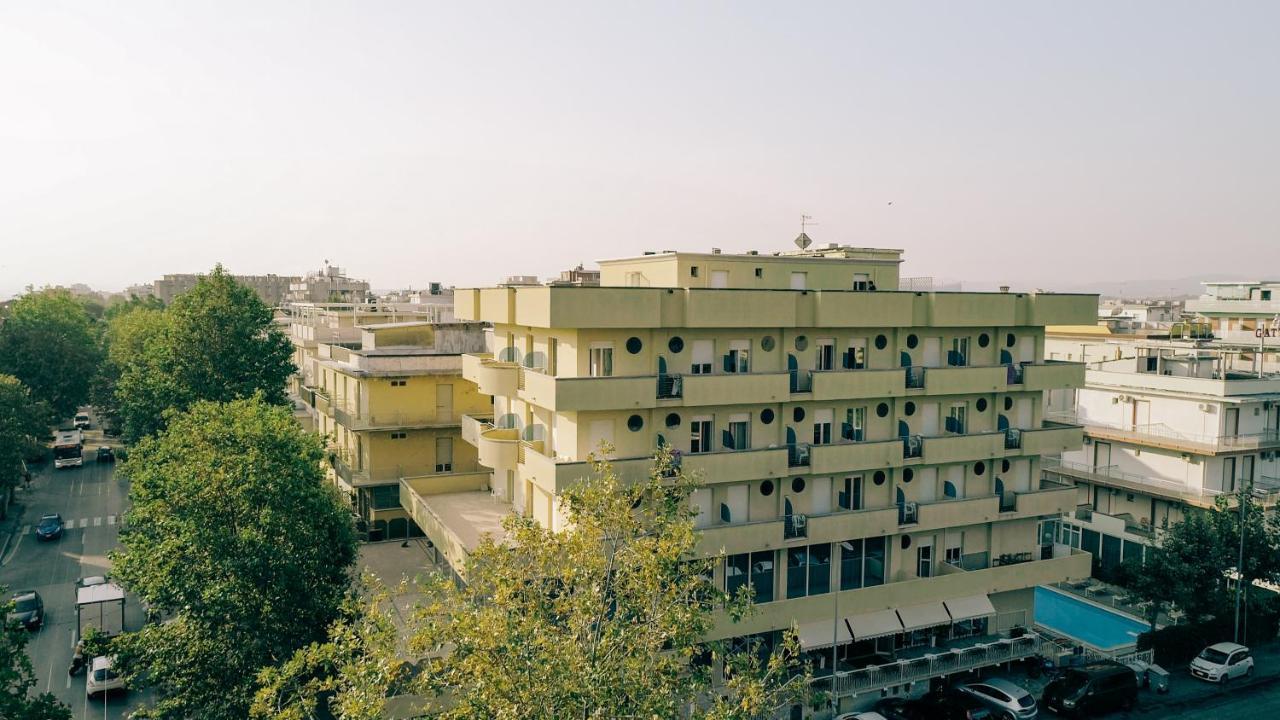 Hotel Beverly Rimini Exterior photo